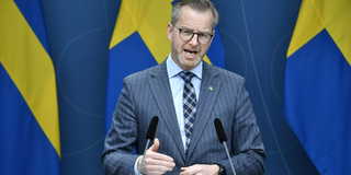 Regeringen stänger gränsen mot Danmark