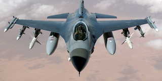 F 16