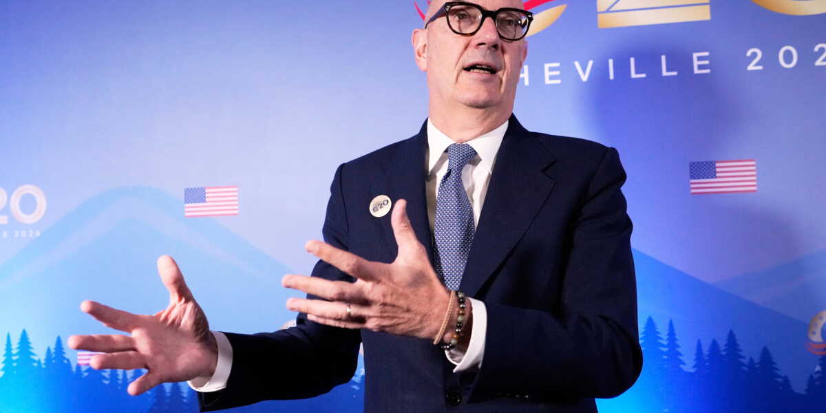 Frankrikes finansminister Roland Lescure vid G20-mötet i USA i augusti. Arkivbild.