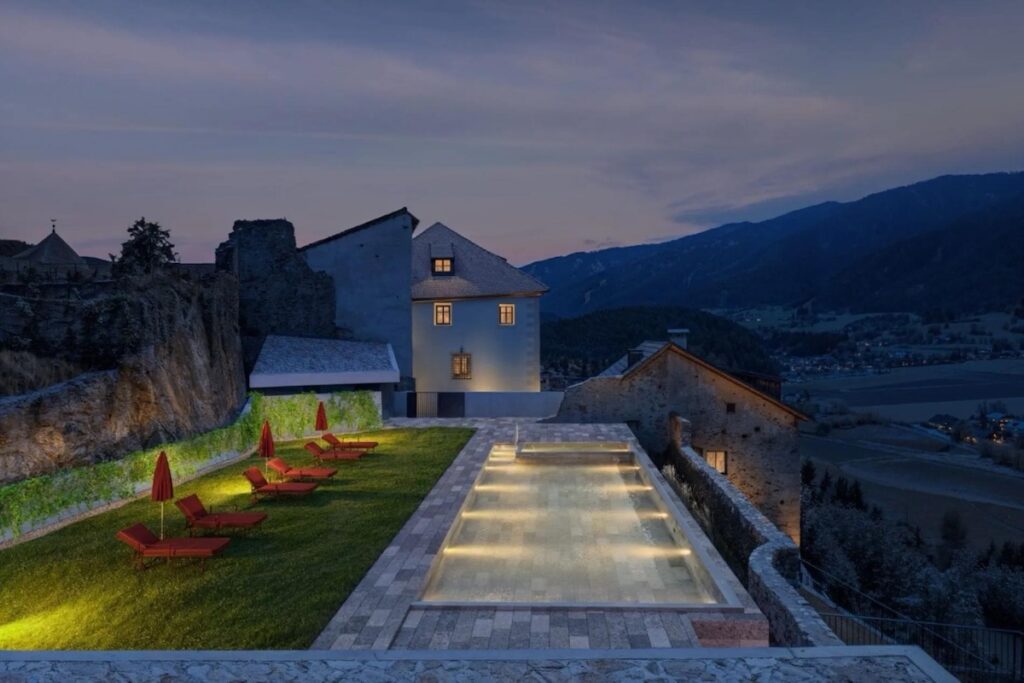 Castel Badia var tidigare ett privat slott.