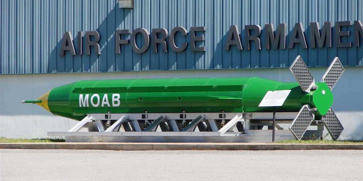 Alla "bombers moder" är USA:s största konventionella flygbomb.