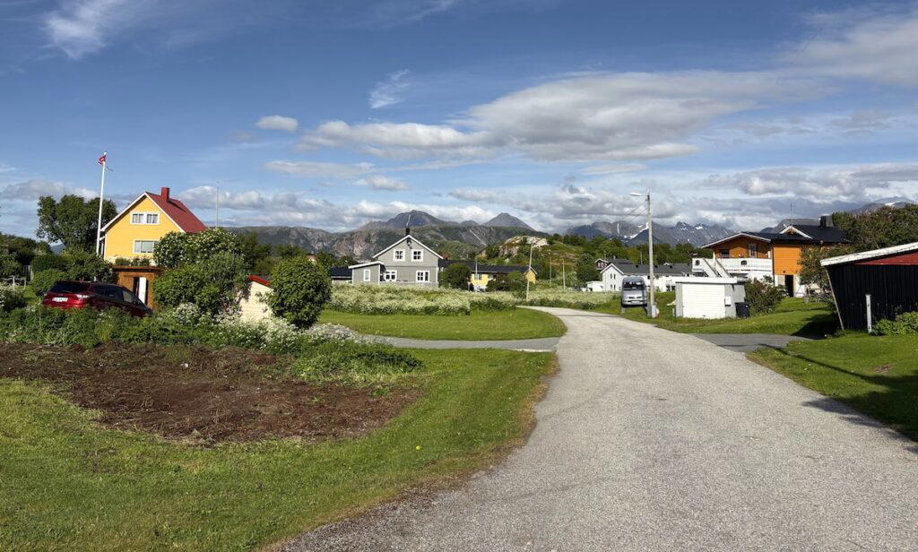 Sommarøy lockar med de långa sommardagarna som aldrig tar slut.