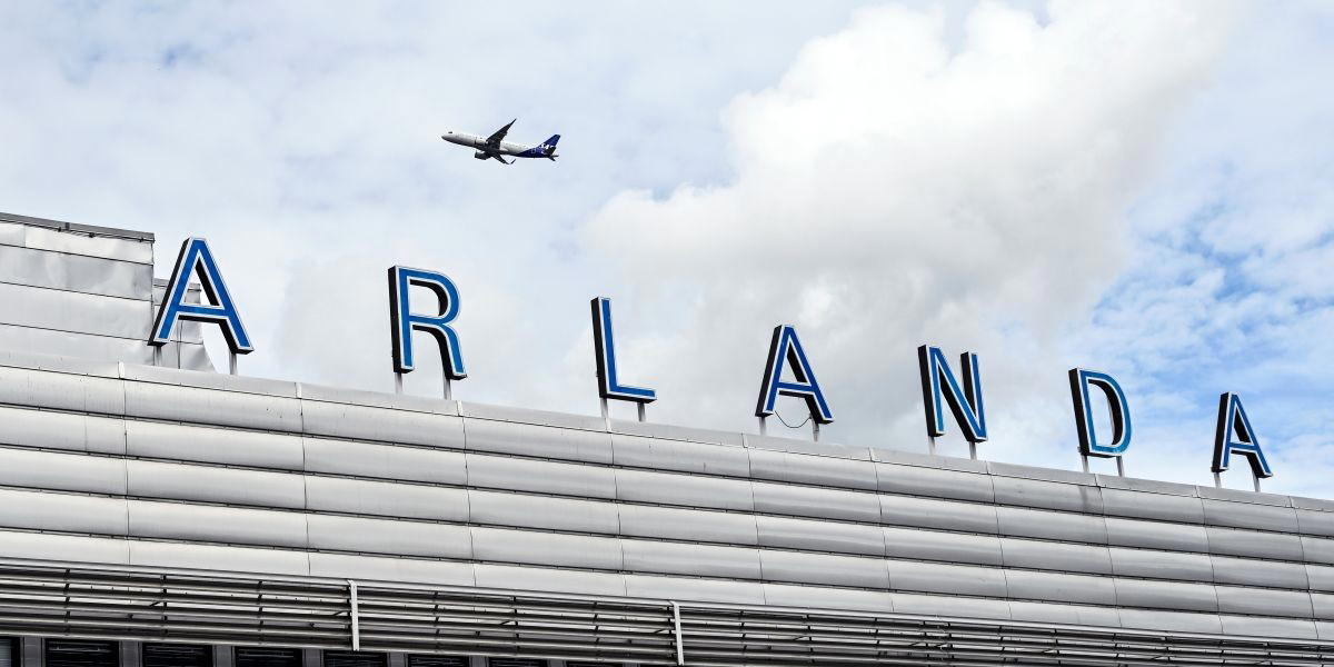 Nästan två timmar…och då är man fortfarande ett antal mil från stan. Företagare i Lycksele protesterar mot planerna på mellanlandning.