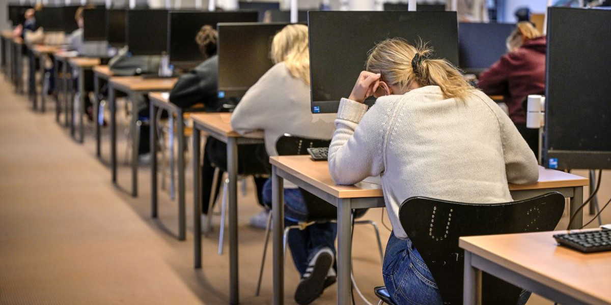 Tufft? Kanske det, men för de som tar sig till examen som ingenjör vid Umeå universitet väntar ett jobb efter utbildningen för nästan alla.