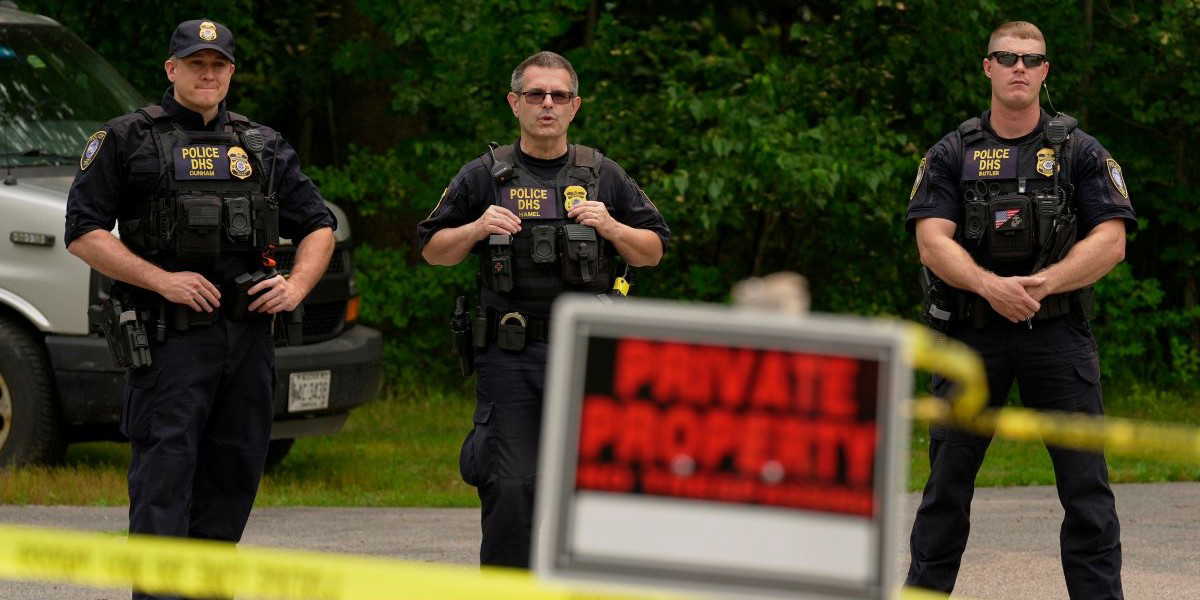 Ilskan över Ice-agenternas agerande har varit stor i USA. Nu har hackare publicerat uppgifter om tusentals agenter. ”Bara rättvist”, menar de.