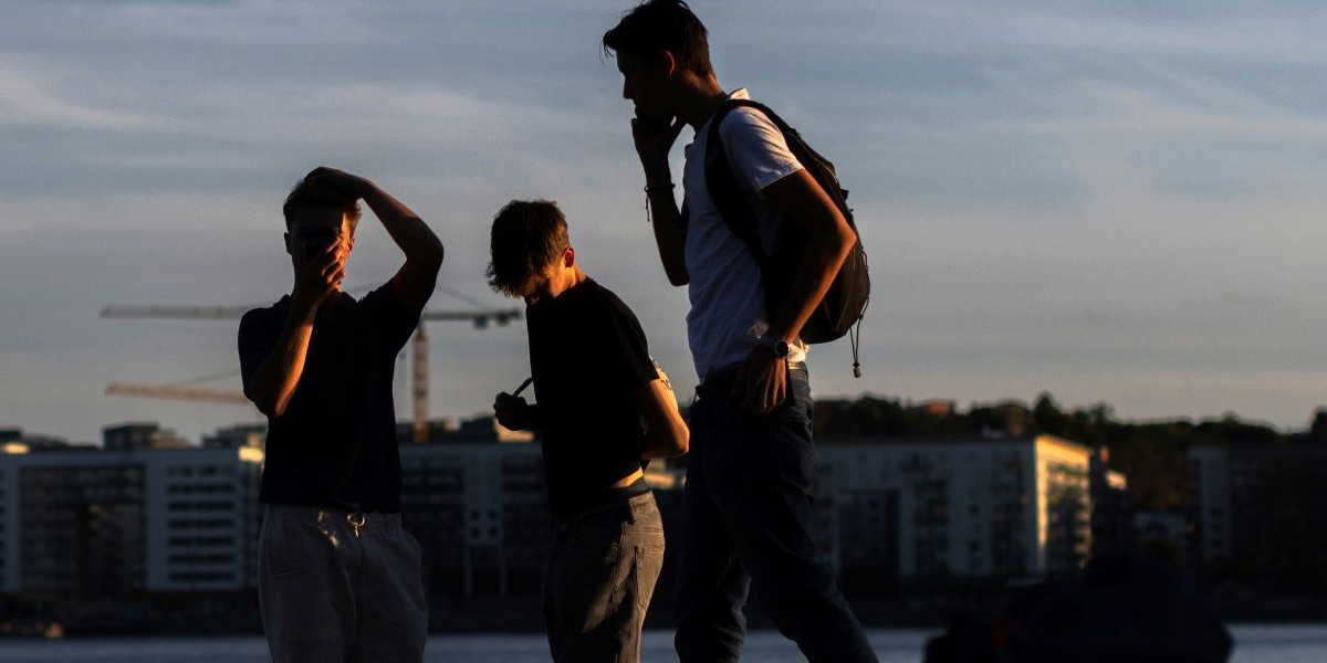 Unga svenskar överdoserar alltmer av vanliga läkemedel. Samtidigt vet föräldrar inte mycket – nio av tio föräldrar är ”inte oroliga”.